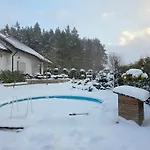 Komfortowy Dom Caloroczny - Sauna, Jacuzzi, Bilard Nyaraló Tylowo