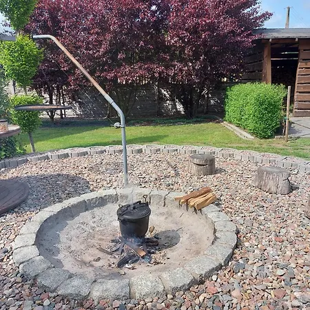 Ferienhaus Komfortowy Dom Caloroczny - Sauna, Jacuzzi, Bilard Tylowo