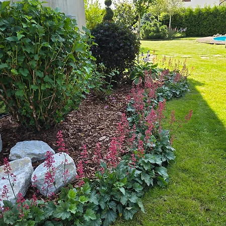 Komfortowy Dom Caloroczny - Sauna, Jacuzzi, Bilard Ferienhaus