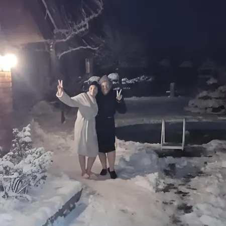 Ferienhaus Komfortowy Dom Caloroczny - Sauna, Jacuzzi, Bilard