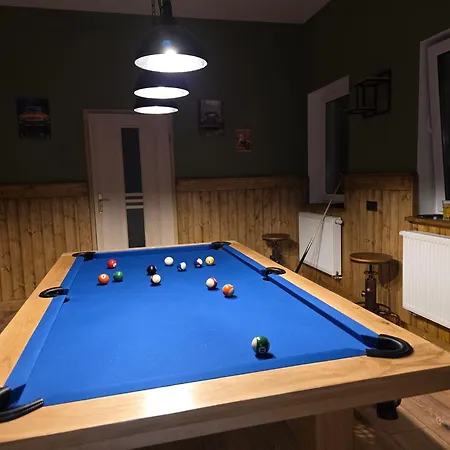 Ferienhaus Komfortowy Dom Caloroczny - Sauna, Jacuzzi, Bilard *