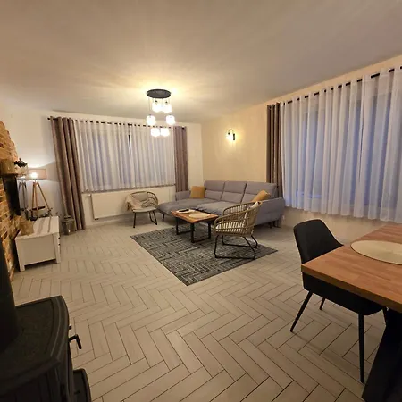 Tatil Evi Komfortowy Dom Caloroczny - Sauna, Jacuzzi, Bilard