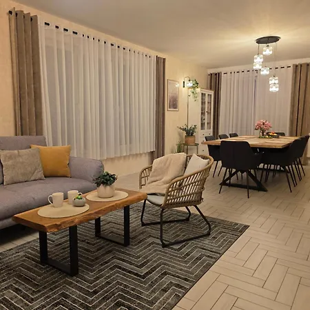 Komfortowy Dom Caloroczny - Sauna, Jacuzzi, Bilard Feriehus