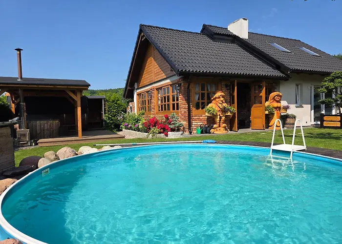 Dom wakacyjny Komfortowy Dom Całoroczny - Sauna, Jacuzzi, Bilard *