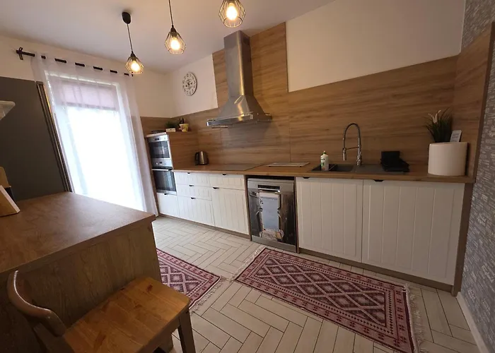 Komfortowy Dom Caloroczny - Sauna, Jacuzzi, Bilard Сasa de vacaciones