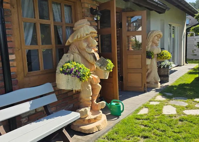 Dom wakacyjny Komfortowy Dom Całoroczny - Sauna, Jacuzzi, Bilard Tylowo