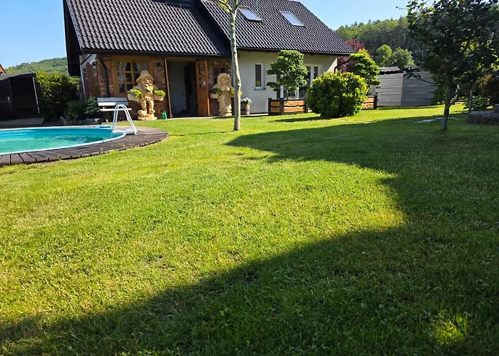Сasa de vacaciones Komfortowy Dom Caloroczny - Sauna, Jacuzzi, Bilard