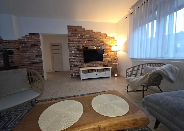 Komfortowy Dom Całoroczny - Sauna, Jacuzzi, Bilard