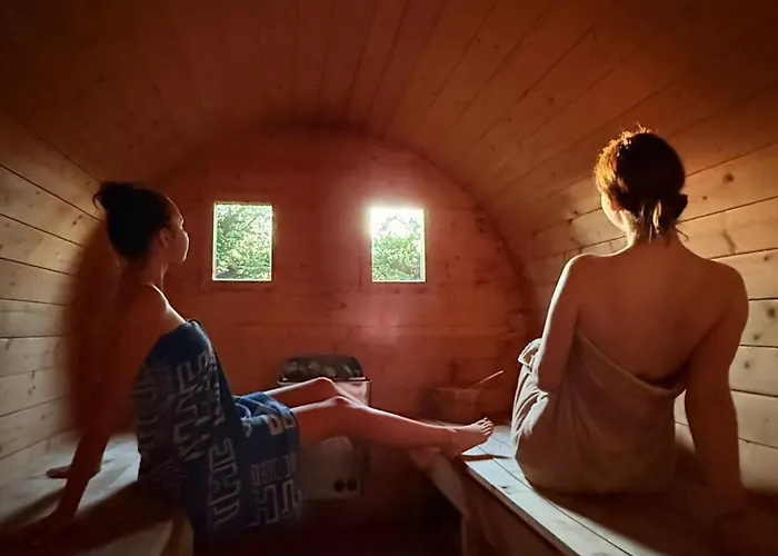 Komfortowy Dom Caloroczny - Sauna, Jacuzzi, Bilard *