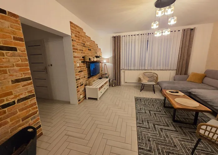 Komfortowy Dom Caloroczny - Sauna, Jacuzzi, Bilard Сasa de vacaciones *